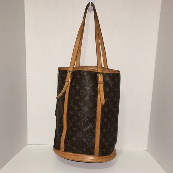 Louis Vuitton Handbags - Louis Vuitton Authentic Monogram GM Bucket Handbag